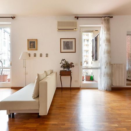 Cozy Apt With Balcony - Porta Romana District Milano Ngoại thất bức ảnh
