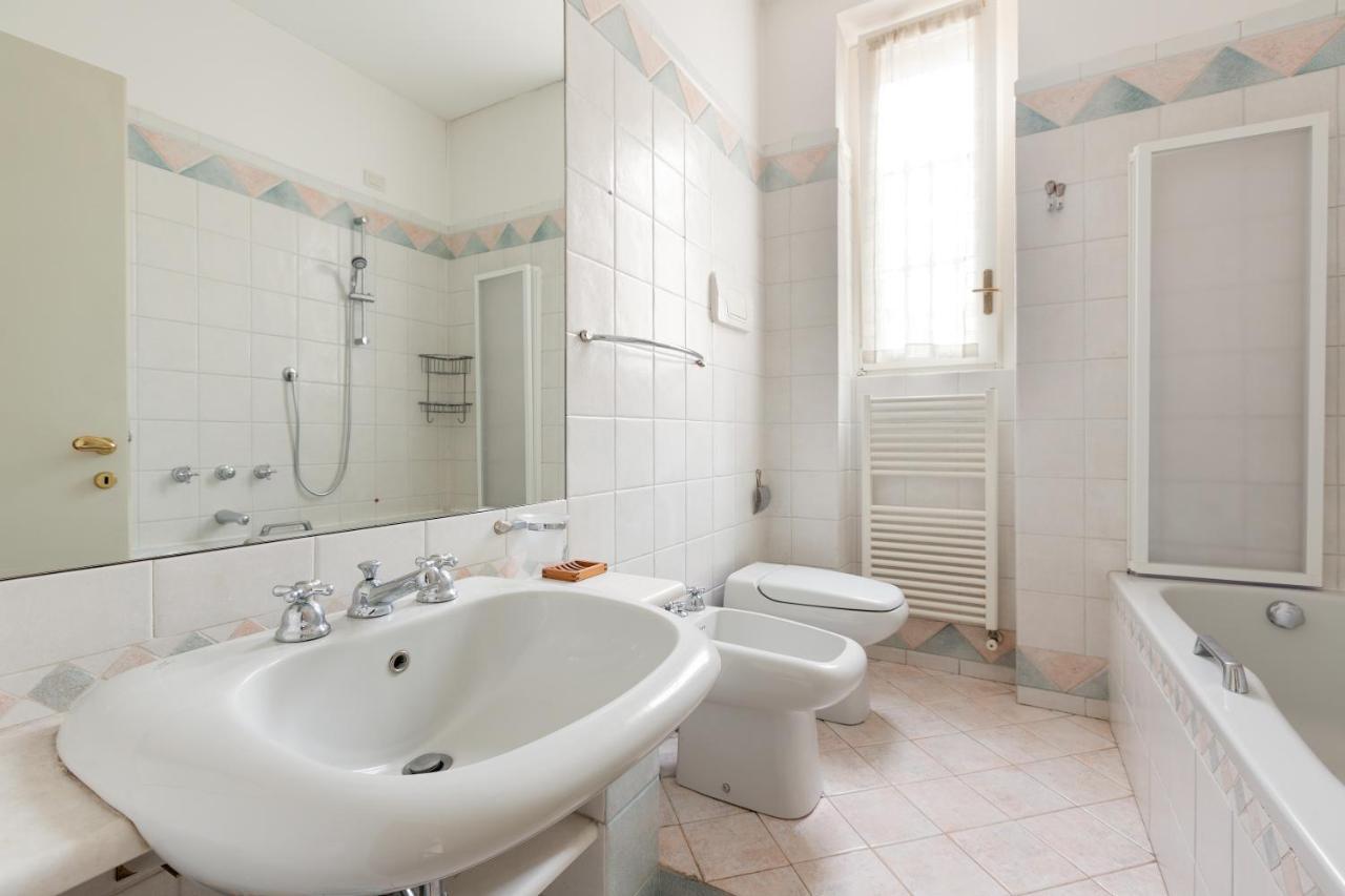 Cozy Apt With Balcony - Porta Romana District Milano Ngoại thất bức ảnh