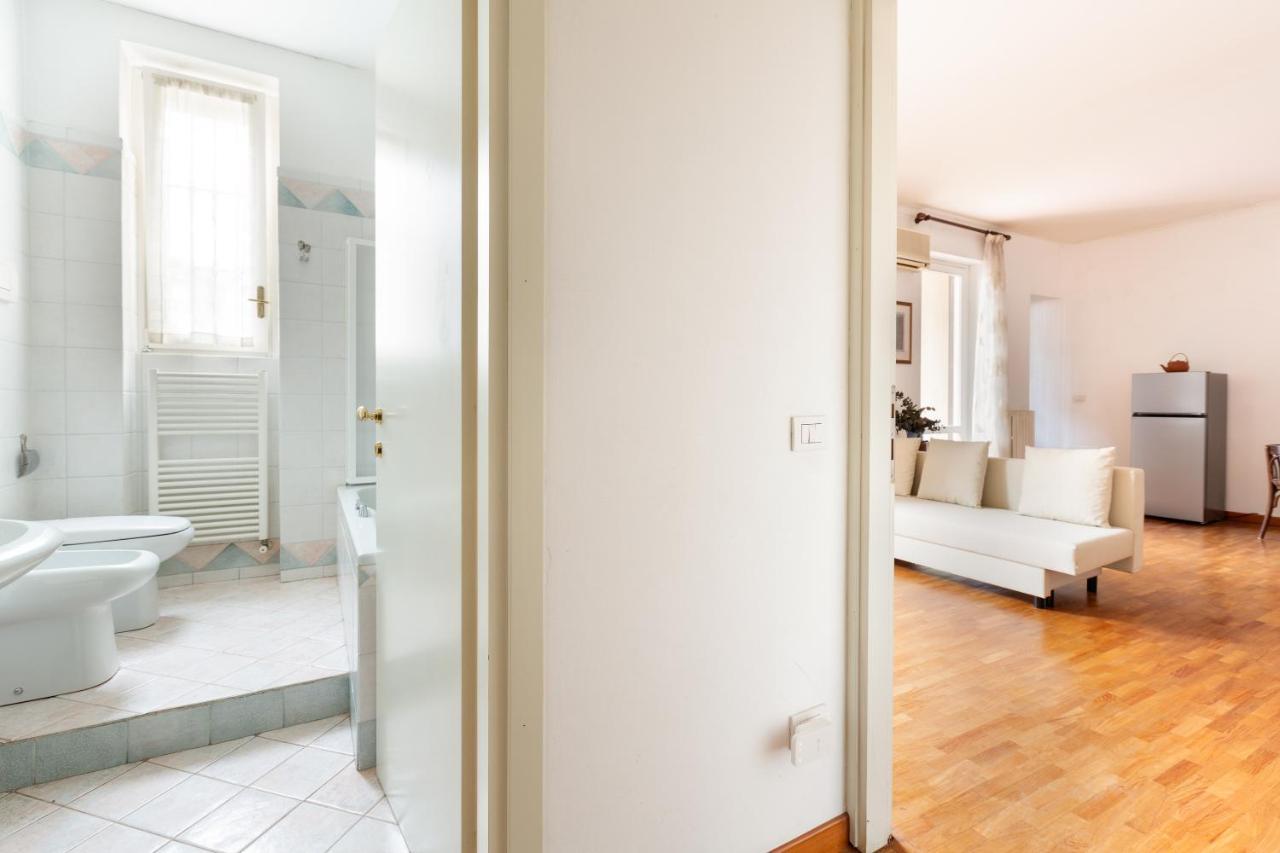 Cozy Apt With Balcony - Porta Romana District Milano Ngoại thất bức ảnh